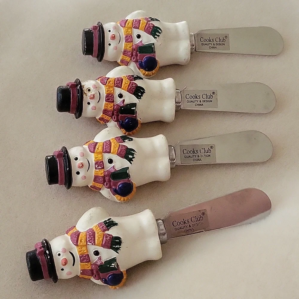 Christmas Snowmen Cooks Club Butter Knives